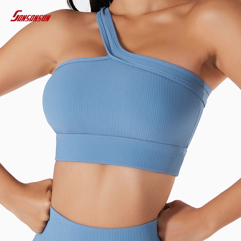 women ribbed fabric sports bra