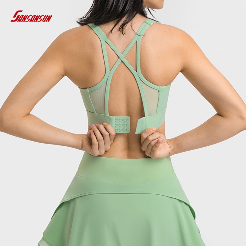 Y-back design women sports bra